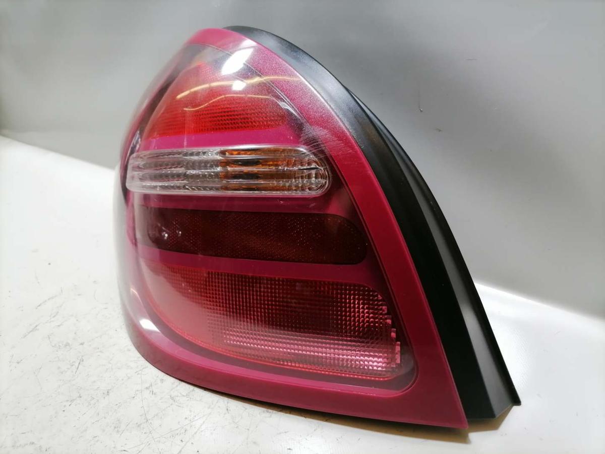 Nissan Almera N16 original Rücklicht Rückleuchte Schlussleuchte links Fließheck Bj.2001